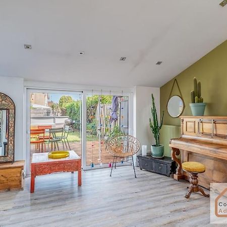 Maison A Lyon Parilly Avec Piscine, Jardin, Parking Prive & Proche Eurexpo Vénissieux Esterno foto