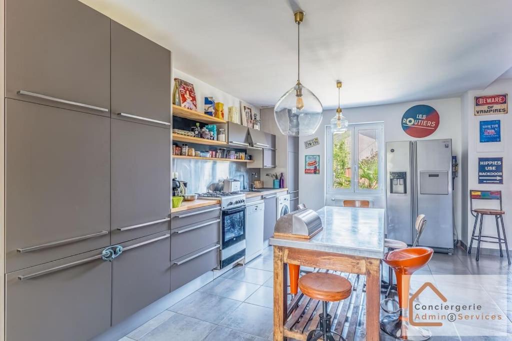 Maison A Lyon Parilly Avec Piscine, Jardin, Parking Prive & Proche Eurexpo Vénissieux Esterno foto