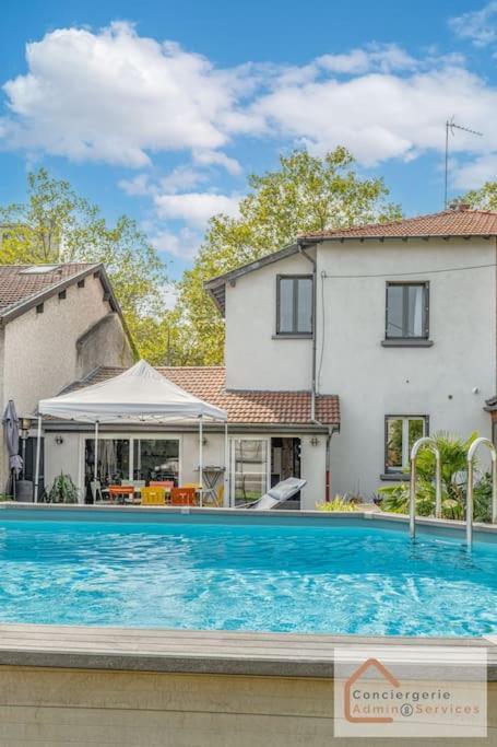 Maison A Lyon Parilly Avec Piscine, Jardin, Parking Prive & Proche Eurexpo Vénissieux Esterno foto
